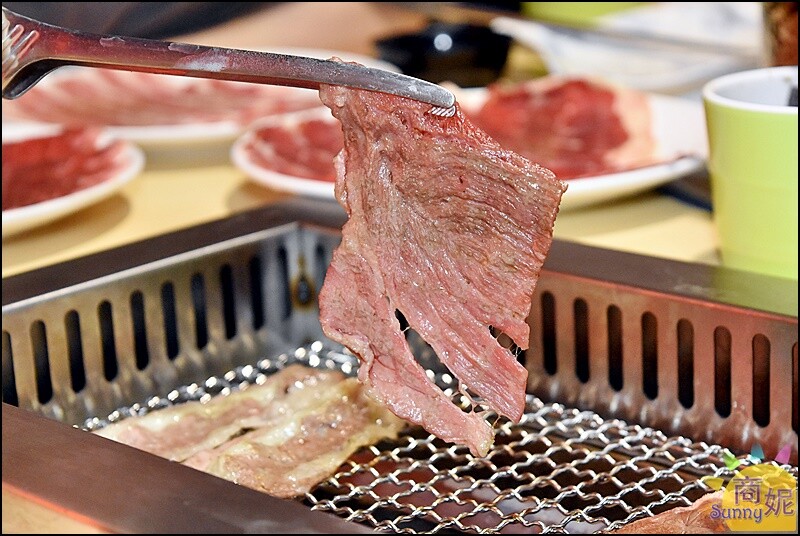 築崎火鍋。台中吃到飽火烤兩吃220元起!海陸吃到飽太享受.還有糖葫蘆烤串也太可愛了-商妮吃喝遊樂