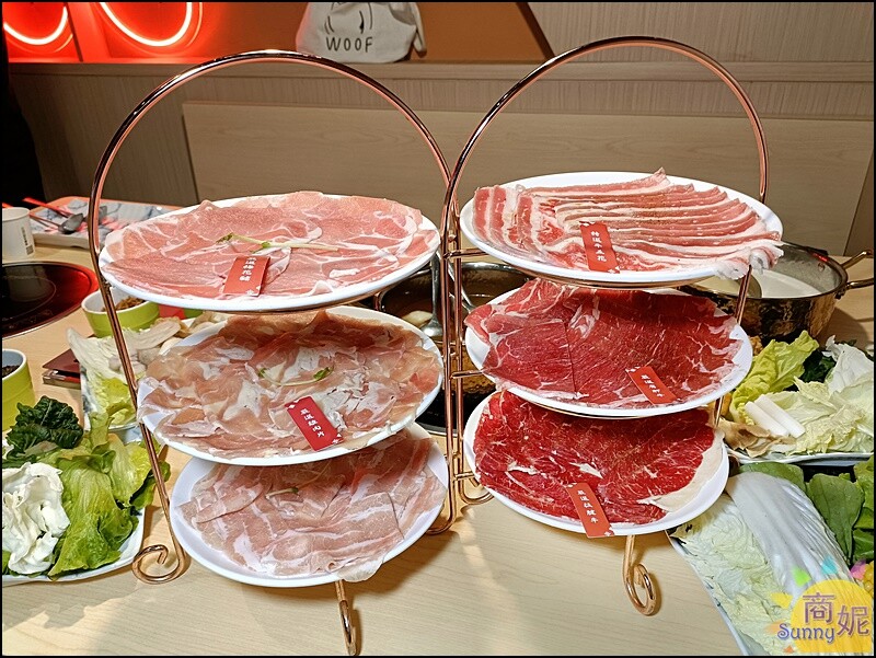 築崎火鍋。台中吃到飽火烤兩吃220元起!海陸吃到飽太享受.還有糖葫蘆烤串也太可愛了-商妮吃喝遊樂