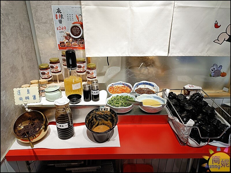 築崎火鍋。台中吃到飽火烤兩吃220元起!海陸吃到飽太享受.還有糖葫蘆烤串也太可愛了-商妮吃喝遊樂