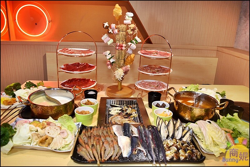 築崎火鍋。台中吃到飽火烤兩吃220元起!海陸吃到飽太享受.還有糖葫蘆烤串也太可愛了-商妮吃喝遊樂