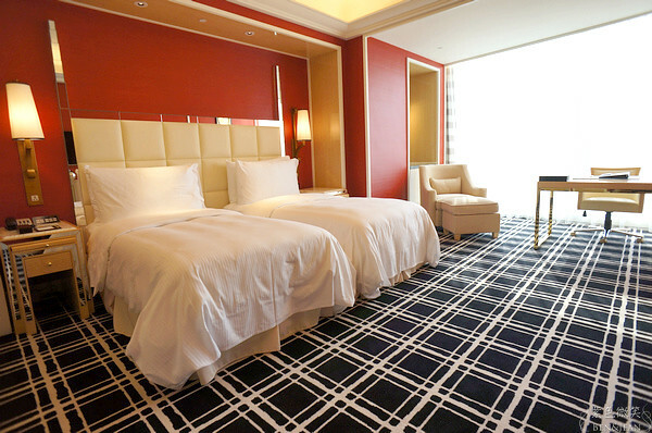 台中市西屯區林酒店》星級飯店杜拜休閒風,泳池SPA好愜意,異國餐廳料理國餐廳好享受,近秋紅谷、國家歌劇院,渡假休閒