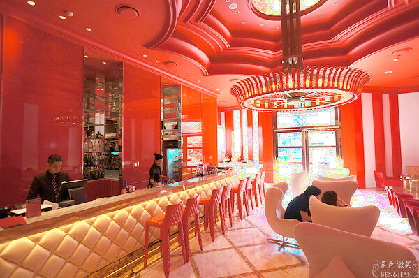 台中市西屯區林酒店》星級飯店杜拜休閒風,泳池SPA好愜意,異國餐廳料理國餐廳好享受,近秋紅谷、國家歌劇院,渡假休閒