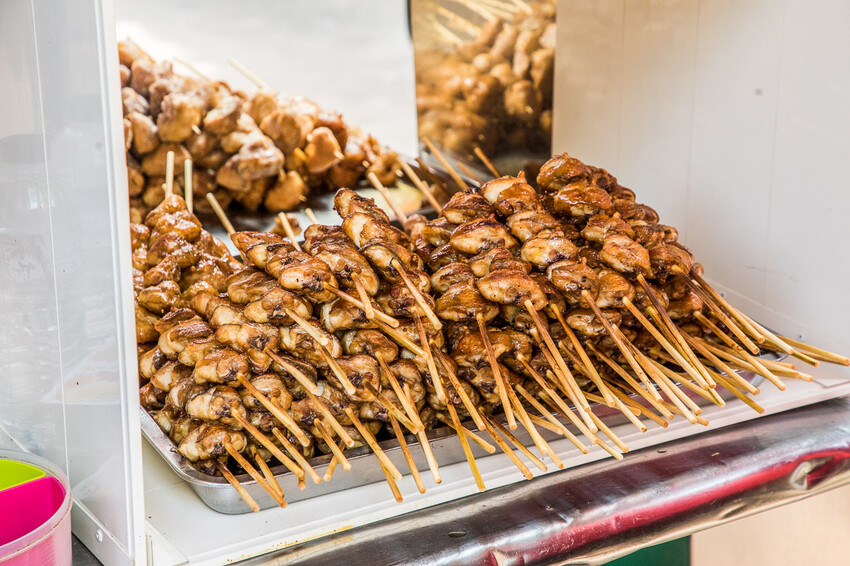 深坑老街！芭樂嬌七里香，極品烤雞屁股，大排長龍的必吃美味，錯過可惜