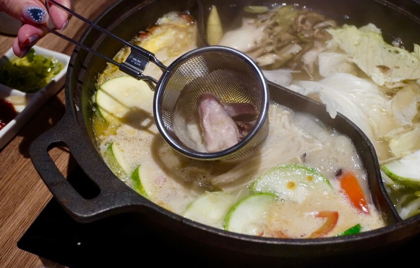 優喜鍋物專門店 讓鍋物不只是鍋物了! 鍋烤兩吃從晚餐到消夜時