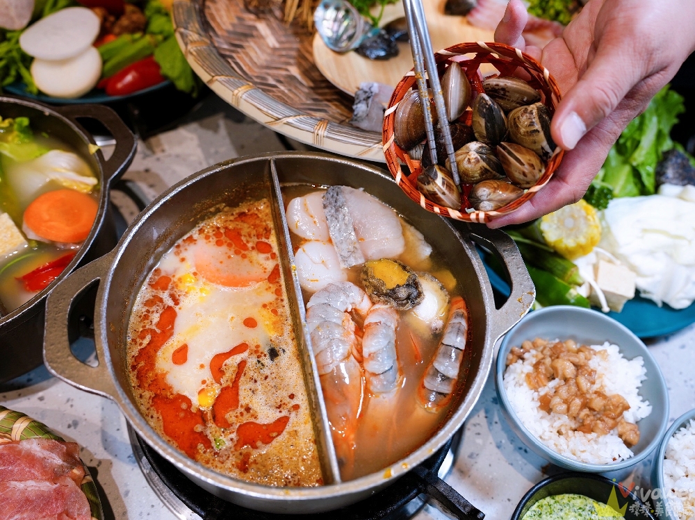 【月團圓雞湯火鍋】火鍋控必收!2025全新裝潢自助吧大升級!個人獨享鴛鴦鍋~蔬菜品項豐富~高品質鍋物專賣!