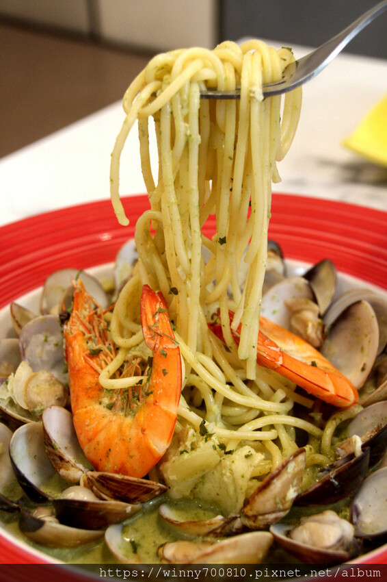 新北市蘆洲區新北/蘆洲【香草弄堂義大利麵餐廳】蘆洲義大利麵推薦!平價親民,料豐味美!