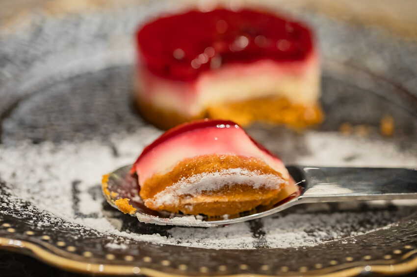 高雄市前金區A-GRILL牛排餐酒館 x 乾式熟成牛排新地標 | 慶生約會首選