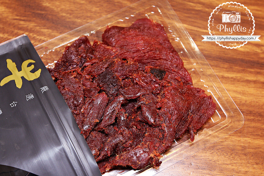 『牛二哥-溫體牛牛肉乾』｜飄香半世紀的牛肉乾、辦公室零嘴、追劇零食人氣推薦！ - 相片中的菲莉絲