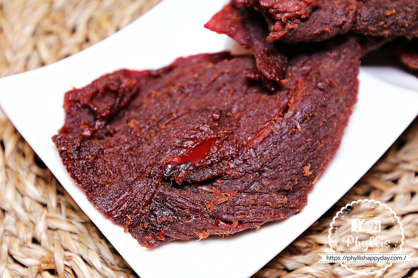 『牛二哥-溫體牛牛肉乾』｜飄香半世紀的牛肉乾、辦公室零嘴、追劇零食人氣推薦！ - 相片中的菲莉絲