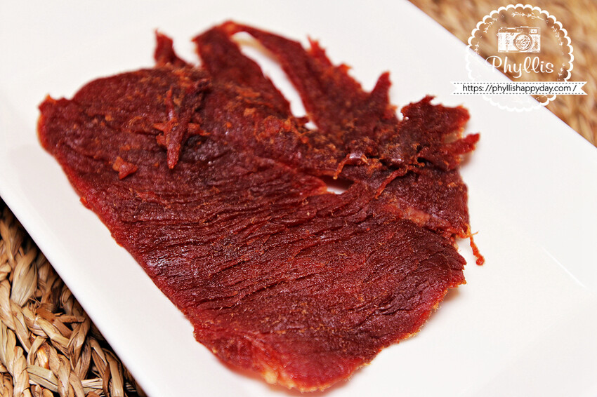 『牛二哥-溫體牛牛肉乾』｜飄香半世紀的牛肉乾、辦公室零嘴、追劇零食人氣推薦！ - 相片中的菲莉絲