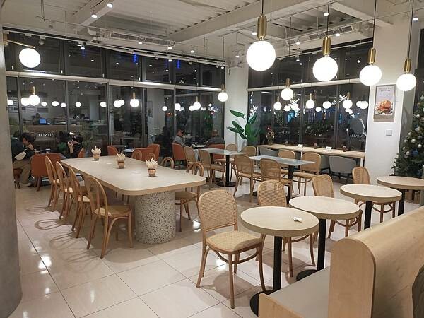 台中中區MINI.D COFFEE綠川館~美食早餐7點30分