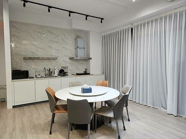 【台南住宿推薦】衡定理台南安平包棟民宿《澤居》電梯民宿的舒適空間及家的溫暖☆鄰近安平老街、漁光島、漁人碼頭