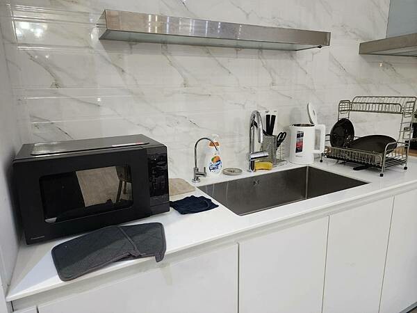 【台南住宿推薦】衡定理台南安平包棟民宿《澤居》電梯民宿的舒適空間及家的溫暖☆鄰近安平老街、漁光島、漁人碼頭