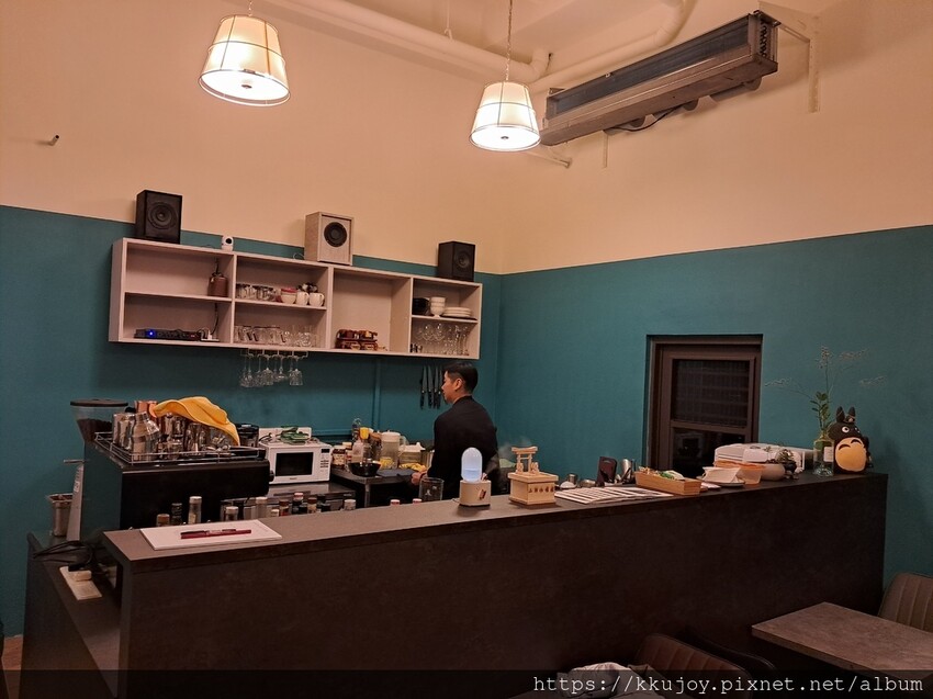 新竹縣竹北市J.eat Cafe餐酒館二郎心靈咖啡館|心靈雞尾酒|二郎神寫下專屬籤詩|品嘗沙拉、鬆餅、托斯卡尼艷陽下的美好餐