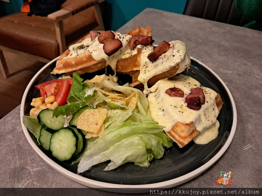 新竹縣竹北市J.eat Cafe餐酒館二郎心靈咖啡館|心靈雞尾酒|二郎神寫下專屬籤詩|品嘗沙拉、鬆餅、托斯卡尼艷陽下的美好餐