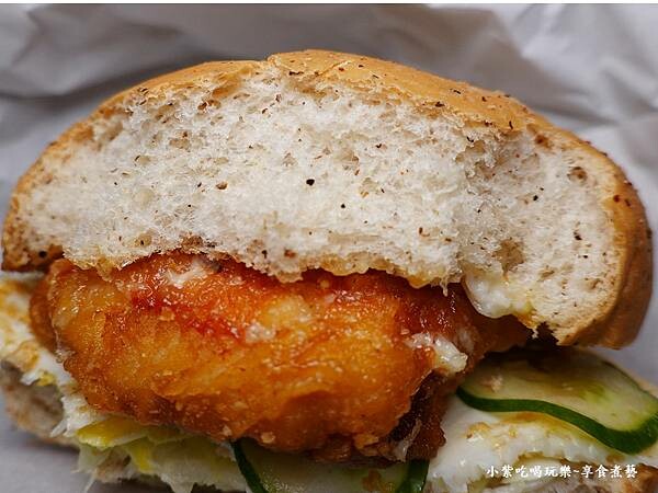 全麥咔拉雞腿漢堡-麥灶早午餐 (1).jpg