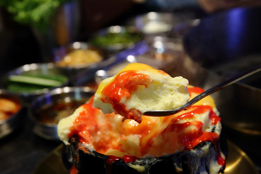 王品全新韓式燒肉品牌，金咕韓式原塊烤肉插旗西門町！主打豬五花