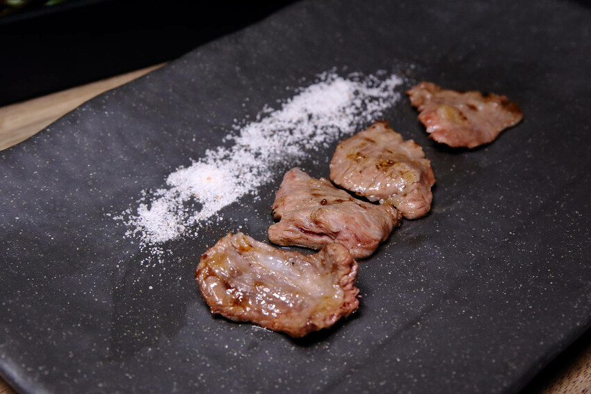 桃園最強「燒肉吃到飽」來中壢插旗啦！赤富士日式無煙燒肉鍋物-