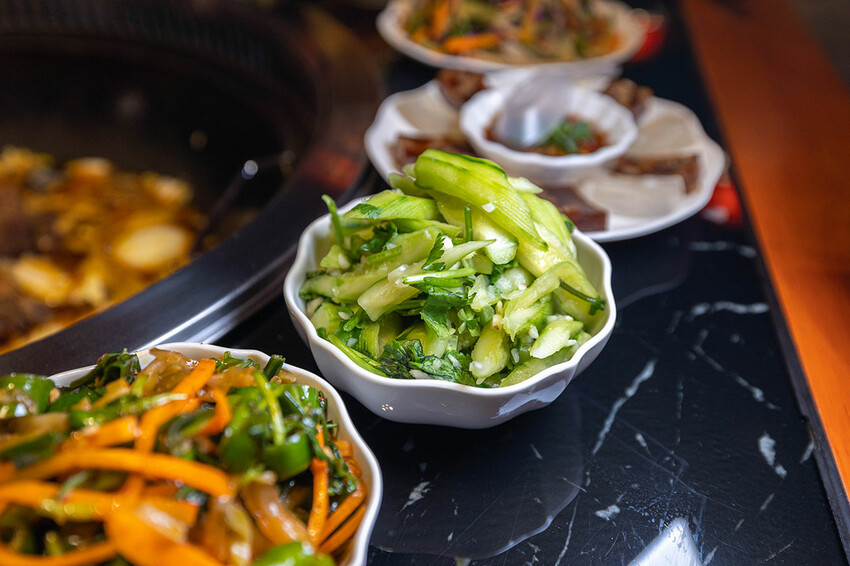 小媳婦鐵鍋燉台中旗艦店