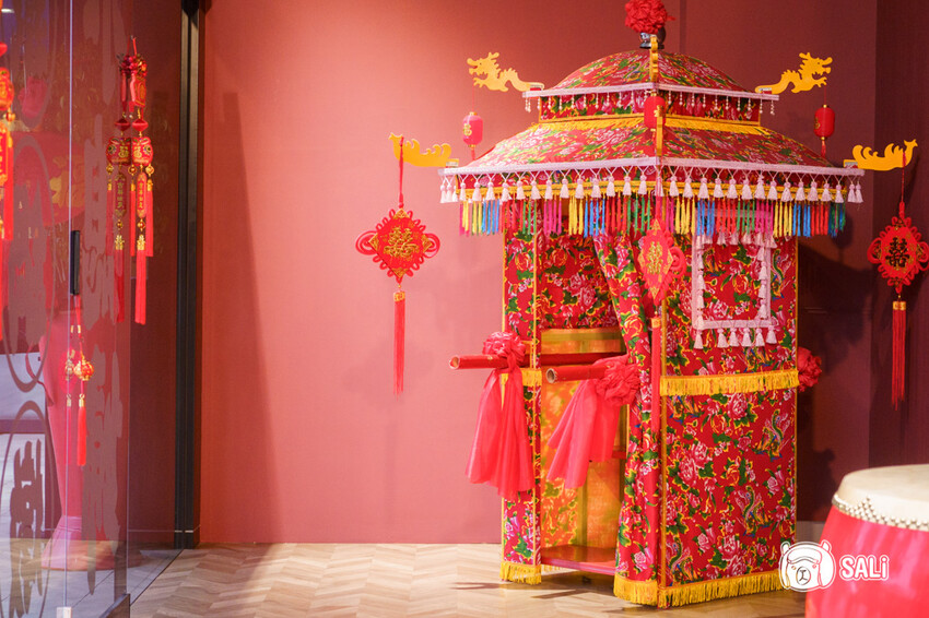 小媳婦鐵鍋燉｜台中南屯美食，高雄人氣鐵鍋燉進軍台中，推薦手工玉米餅、還有東北涼拌菜 - 莎笠，小日子