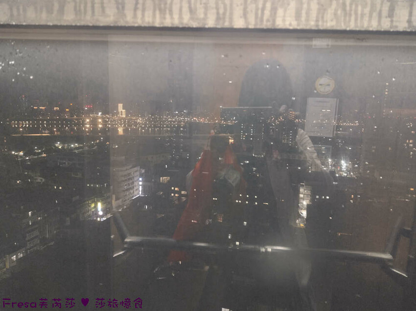 新北市三重區新北飯店【台北薇米商旅】台北橋捷運站走５分鐘.高樓遼闊日夜城景.樓下就有超商全聯電影院│三重飯店│天台影城│新北住宿