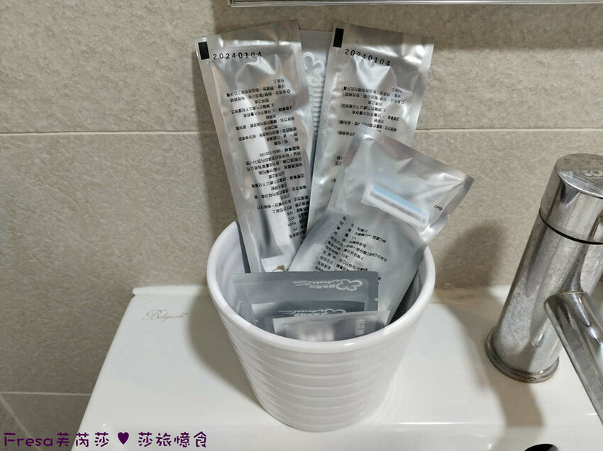 新北市三重區新北飯店【台北薇米商旅】台北橋捷運站走５分鐘.高樓遼闊日夜城景.樓下就有超商全聯電影院│三重飯店│天台影城│新北住宿