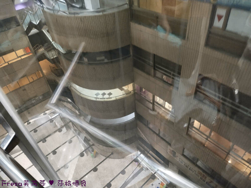 新北市三重區新北飯店【台北薇米商旅】台北橋捷運站走５分鐘.高樓遼闊日夜城景.樓下就有超商全聯電影院│三重飯店│天台影城│新北住宿