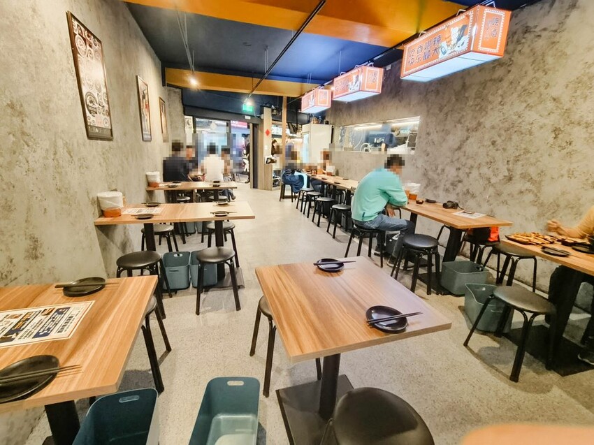 價格親民三重晚餐宵夜的好地點，串燒只要$19元起~