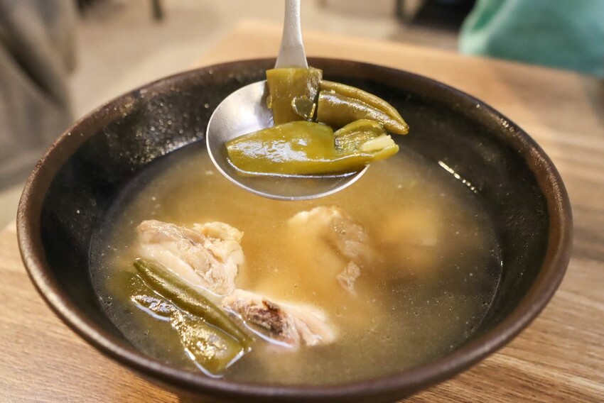 價格親民三重晚餐宵夜的好地點，串燒只要$19元起~