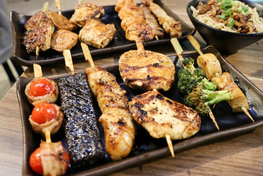 價格親民三重晚餐宵夜的好地點，串燒只要$19元起~