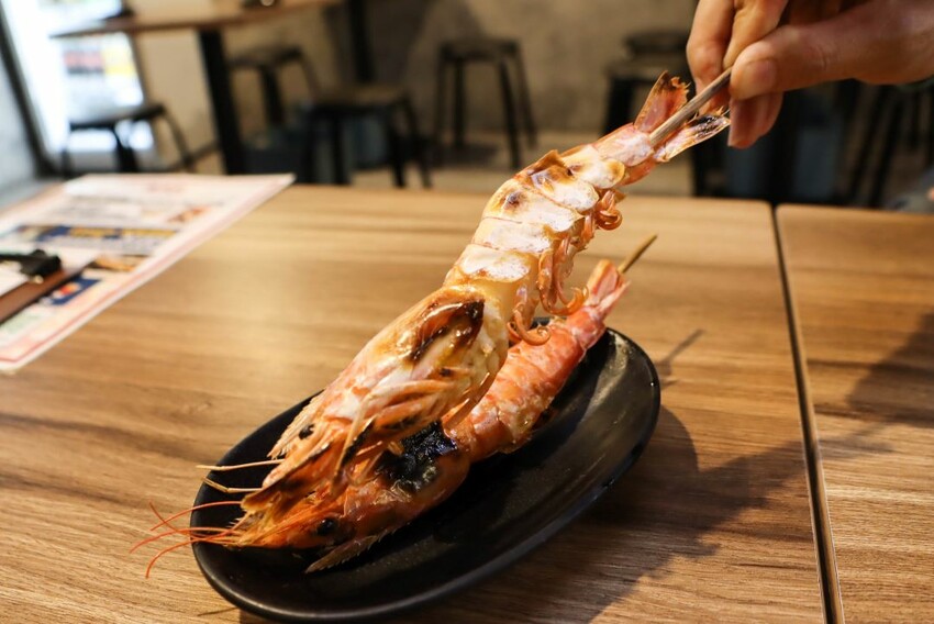 價格親民三重晚餐宵夜的好地點，串燒只要$19元起~