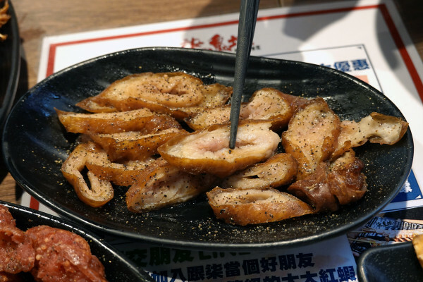 新北市三重區獨門醬料超美味，選擇多元且不怕預算爆表的三重串燒外送、外帶-柒息地三重自強店