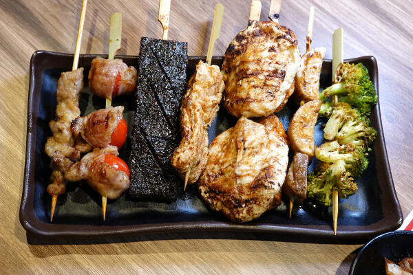 新北市三重區獨門醬料超美味，選擇多元且不怕預算爆表的三重串燒外送、外帶-柒息地三重自強店