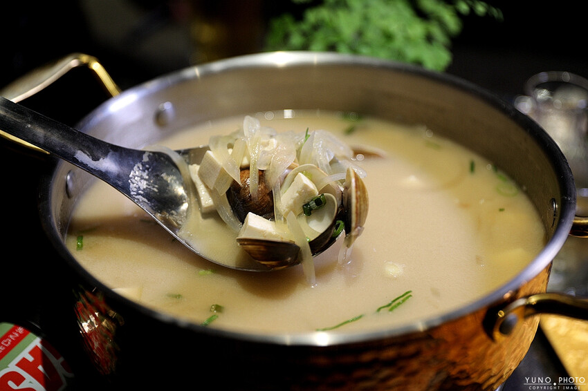 台北市中山區下班後的閨蜜微醺打卡點！斥資千萬絕美時尚 好吃好拍好享受｜天燒 AMAYAKI 現代居酒屋(捷運劍南路站)