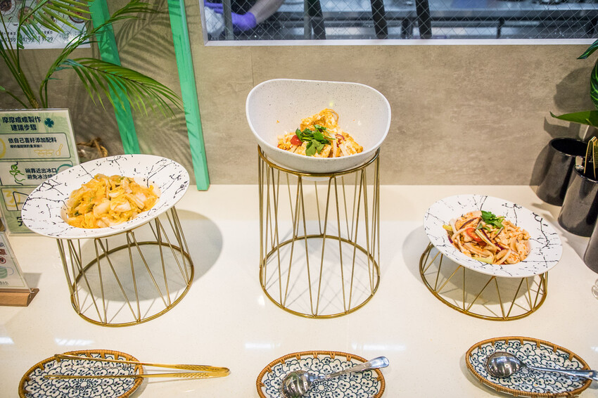 桃園市桃園區泰泰太夯泰式料理吃到飽｜超美渡假風泰式料理吃到飽，現點現做無限量供應