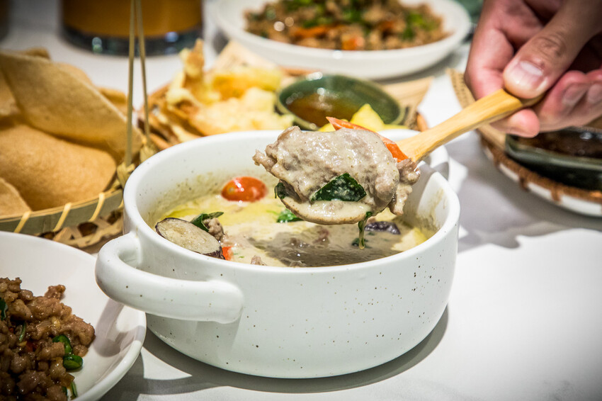 桃園市桃園區泰泰太夯泰式料理吃到飽｜超美渡假風泰式料理吃到飽，現點現做無限量供應