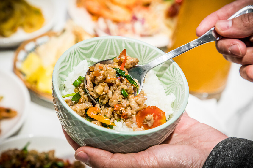 桃園市桃園區泰泰太夯泰式料理吃到飽｜超美渡假風泰式料理吃到飽，現點現做無限量供應