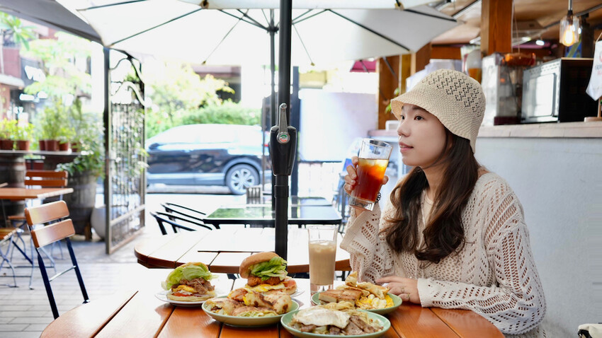 台北市大安區[台北美食] 東區早午餐｜東區最美早餐店蛋餅只要40元！高CP值露天早餐推薦