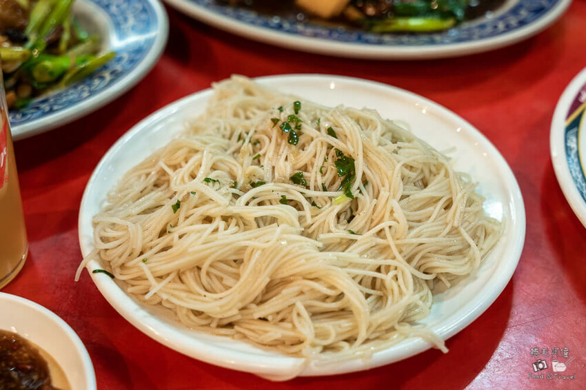 羊博士鍋物料理! ︁台中沙鹿羊肉爐必吃,超狂熱炒人潮直逼流水席