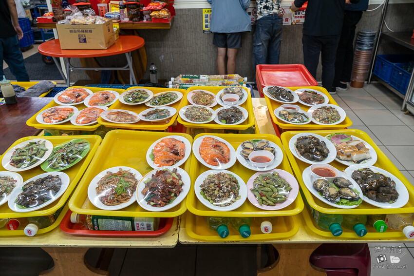 羊博士鍋物料理! ︁台中沙鹿羊肉爐必吃,超狂熱炒人潮直逼流水席