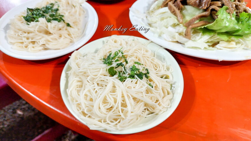 【台中沙鹿】羊博士鍋物料理｜生意超好精誠羊肉爐，清泉崗羊肉爐燒酒雞九尾雞。有停車場 - 貪吃猴的幻想