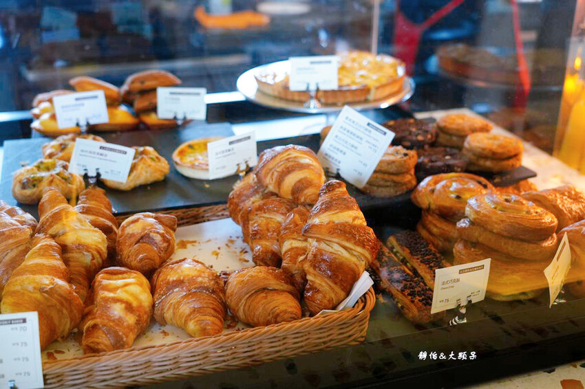 星巴克花蓮理想門市 ❙ 走進童話小屋喝咖啡,坐擁絕美湖景,還 星巴克花蓮理想門市 ❙ 走進童話小屋喝咖啡,坐擁絕美湖景,還