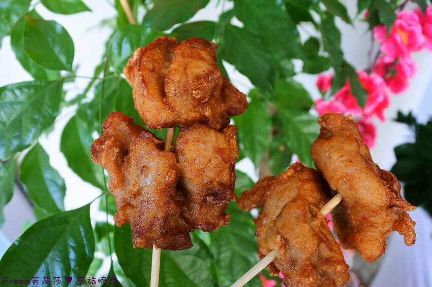 台南咖哩【王子神谷】大灣市場附近咖哩飯外帶店.草莓限定舒芙蕾+芋見泥銀絲捲超滿足│禾家堂│蛋沙拉堡│大灣美食 - Fresa芙芮莎♥莎旅憶食