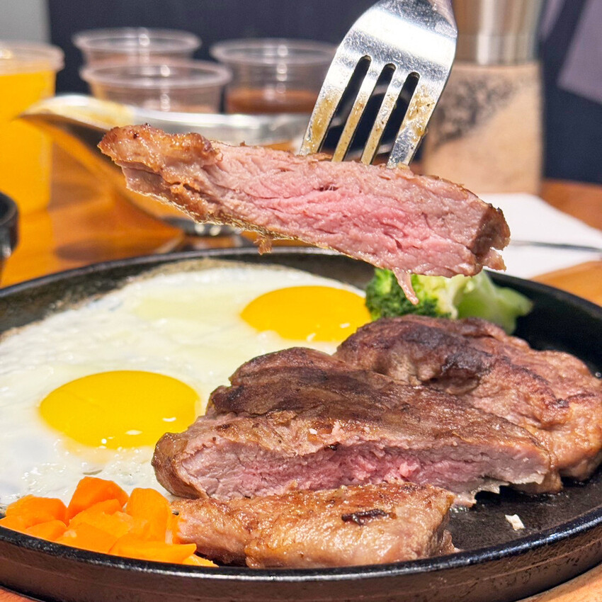 台南牛排推薦：魔力牛│原塊肉X親民價！最實在的肉質享受│自由