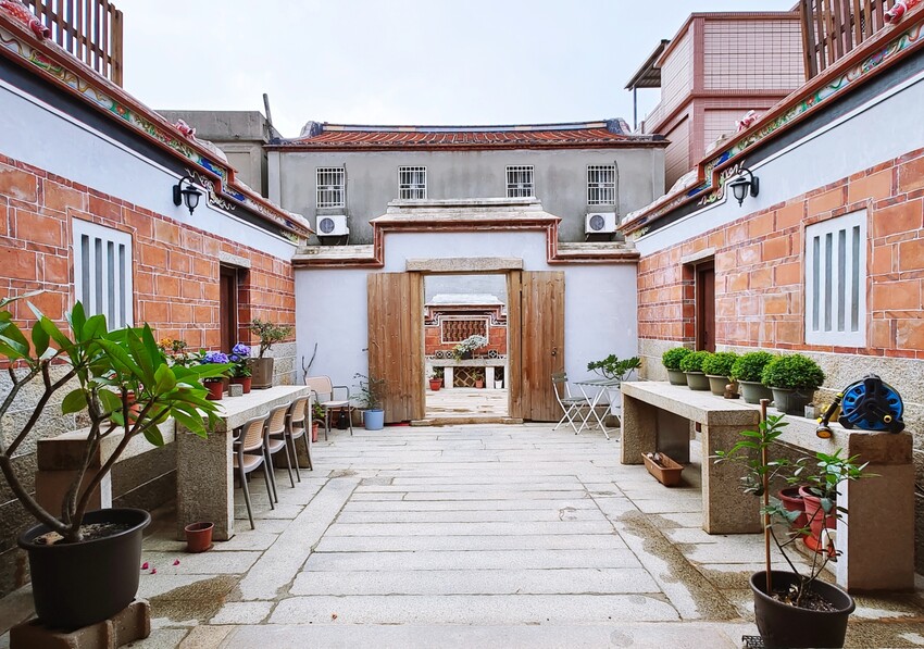 金門縣金湖鎮金門住宿推薦 壹樓文旅 古厝文史韻味與現代舒適客房的平衡體驗