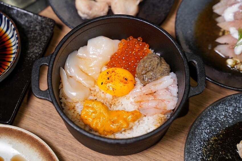 新竹燒肉新選擇!新開幕「路易奇電力公司-新竹電廠」主打手切日本秋田、熊本A5和牛,使用口感香氣最棒的冷藏熟成肉,只要挑戰自己烤肉,最高享半價優惠! - 阿華田的美食日記