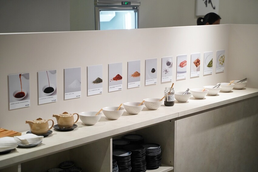 新竹燒肉新選擇!新開幕「路易奇電力公司-新竹電廠」主打手切日本秋田、熊本A5和牛,使用口感香氣最棒的冷藏熟成肉,只要挑戰自己烤肉,最高享半價優惠! - 阿華田的美食日記