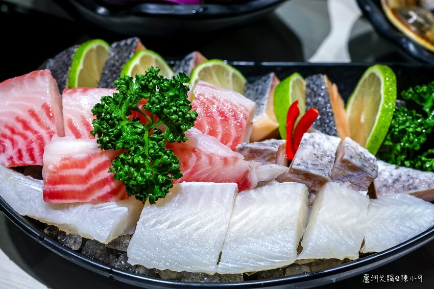 新北市蘆洲區【蘆洲火鍋】XO SHABU SHABU 蘆洲店，雙人肉王套餐送蛤蠣大滿足