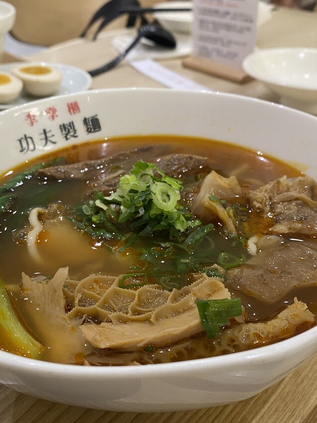 台北市大同區#推薦 🍜中山站 李掌櫃功夫製麵，小菜無限續超佛