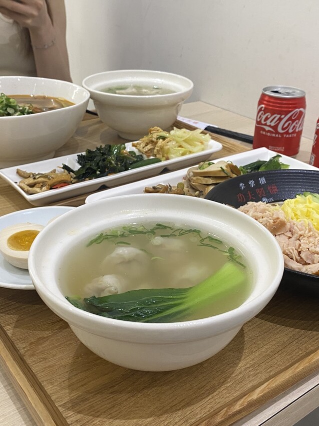 台北市大同區#推薦 🍜中山站 李掌櫃功夫製麵，小菜無限續超佛